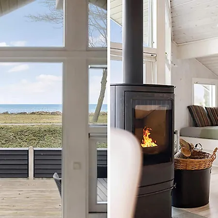 Seaside Bliss With - By Traum *