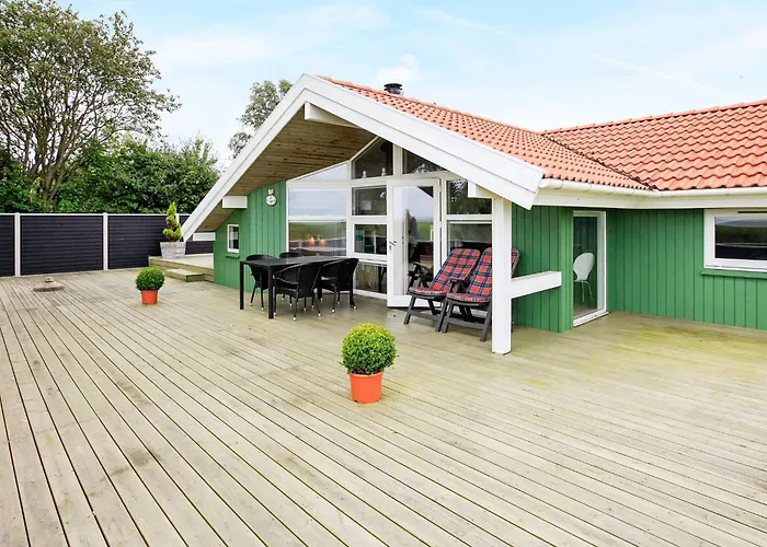 Seaside Bliss With - By Traum Holiday home *