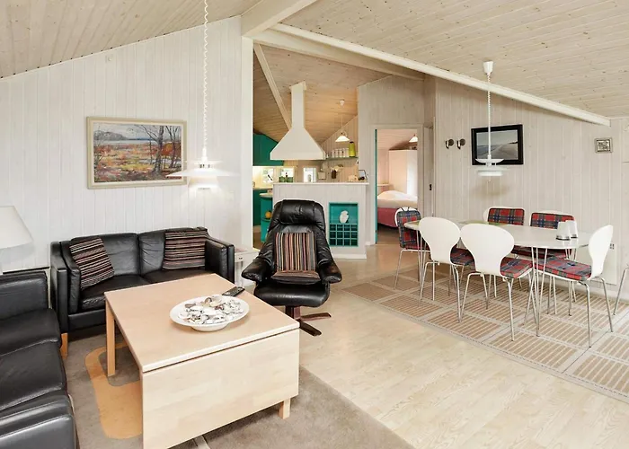 Seaside Bliss With - By Traum